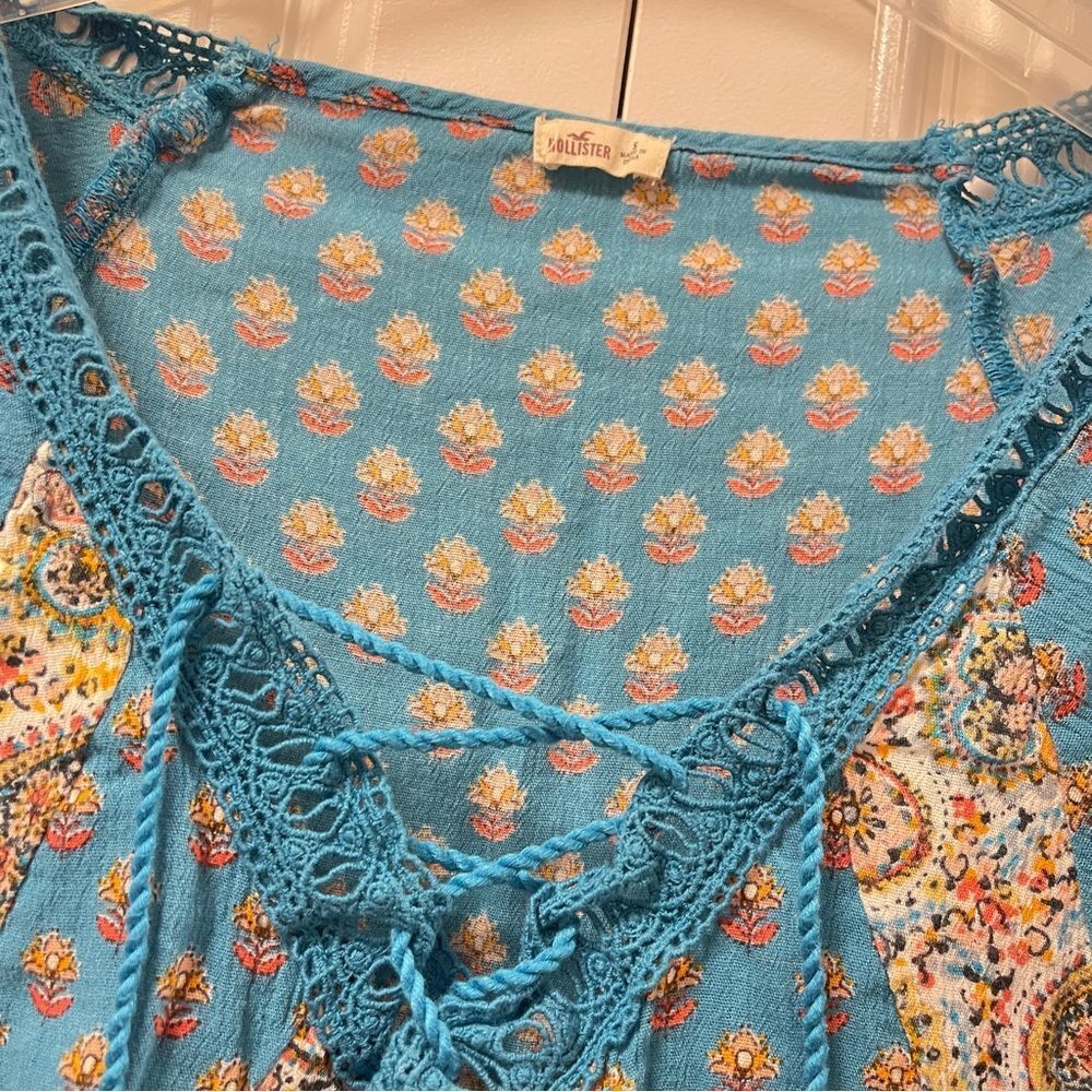 Hollister Boho Blouse Blue Floral - S - Picture 8 of 11